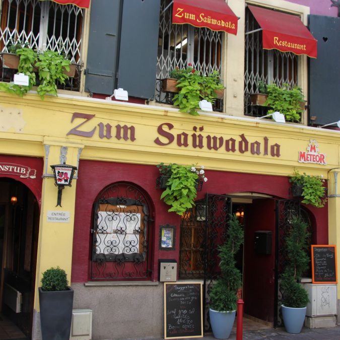 Pourquoi aller manger au restaurant Zum Sa&uuml;wadala ? Saint-Louis